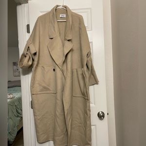 Lattelier size large beige 100% wool coat new with tags